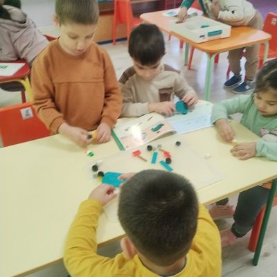 Тема: "Скейтборд приключение" - ДГ Първи юни - Партизани