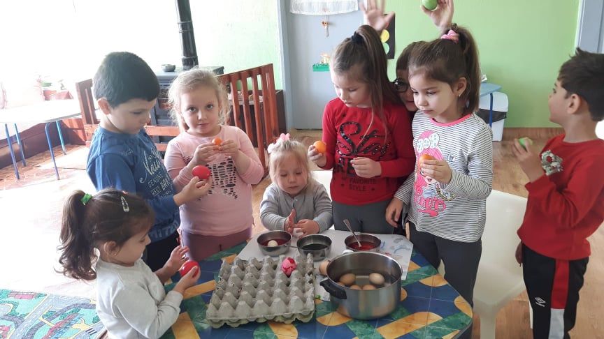 Щастливи заедно - ДГ Първи юни - Партизани